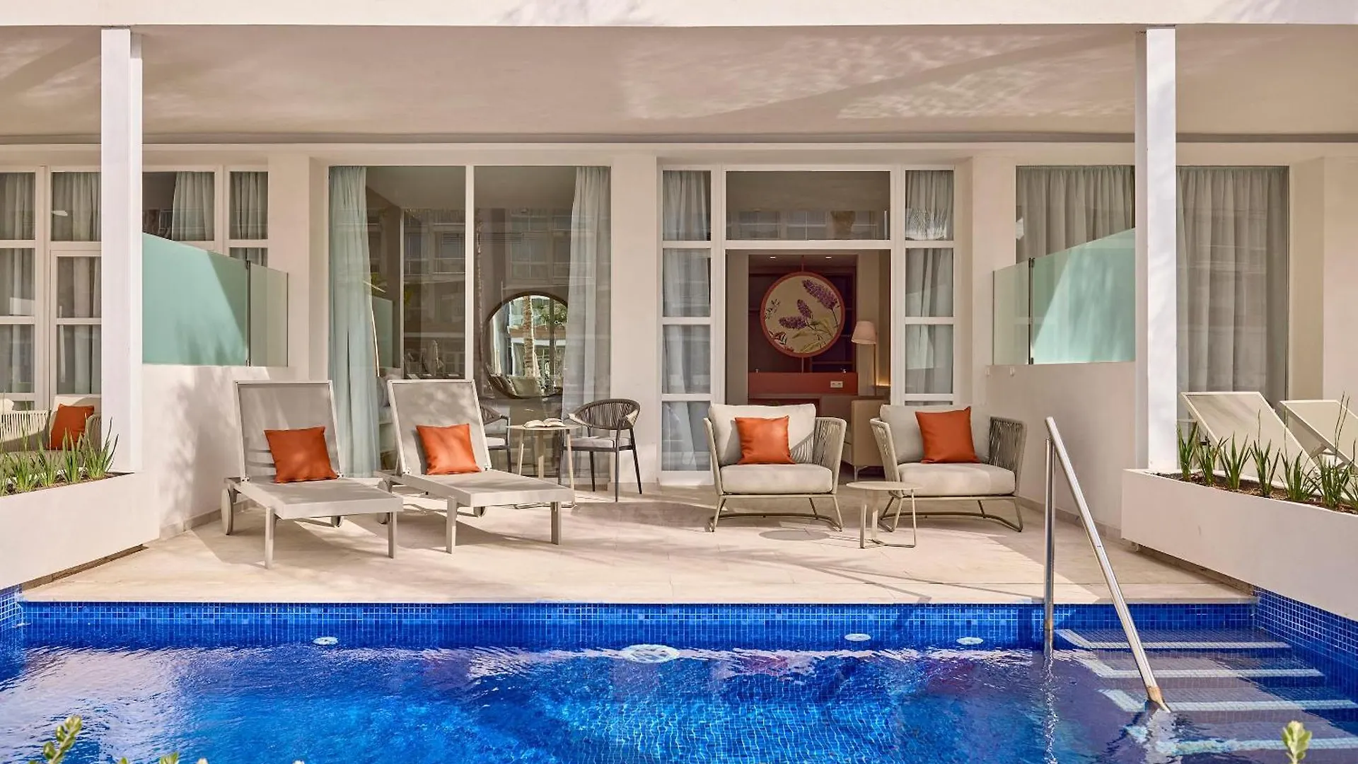 Zafiro Alzinar Mar Adults Only - Refurbished 2025 Apartment Can Picafort  Spain