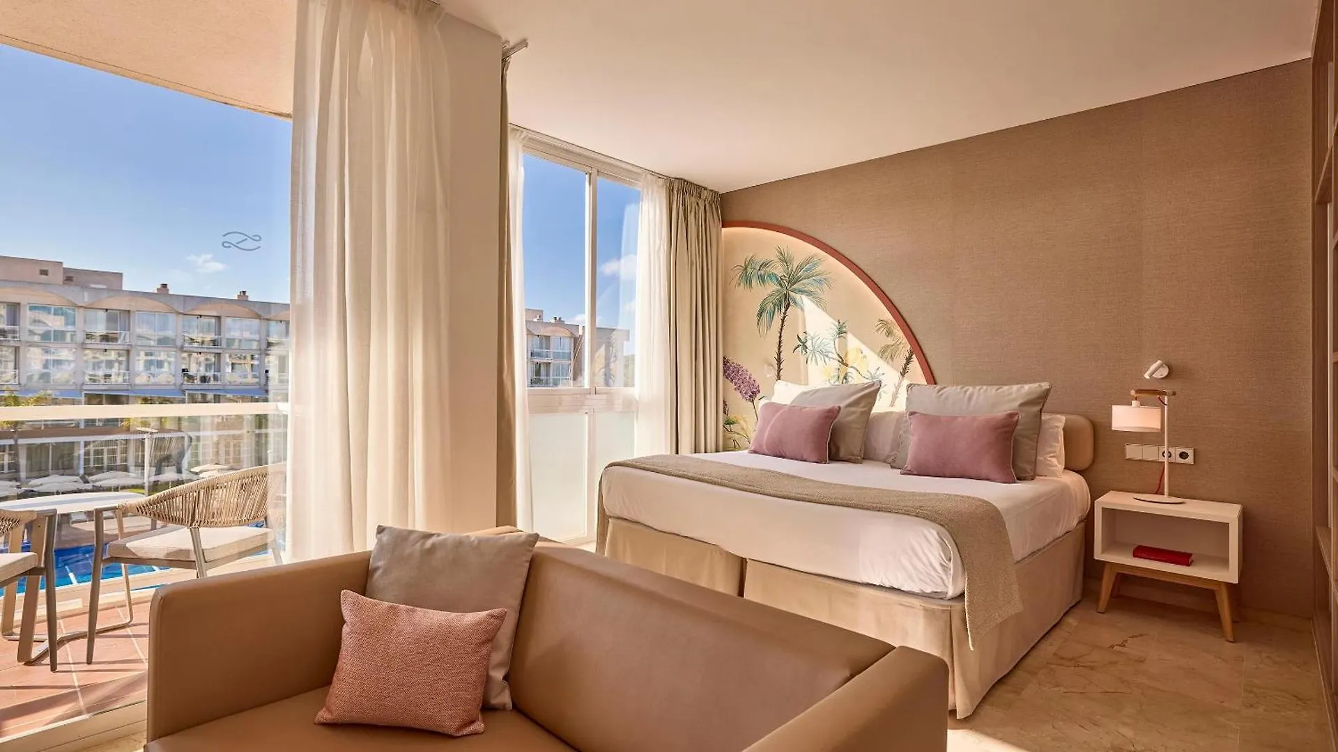 Zafiro Alzinar Mar Adults Only - Refurbished 2025 Apartment Can Picafort  Spain