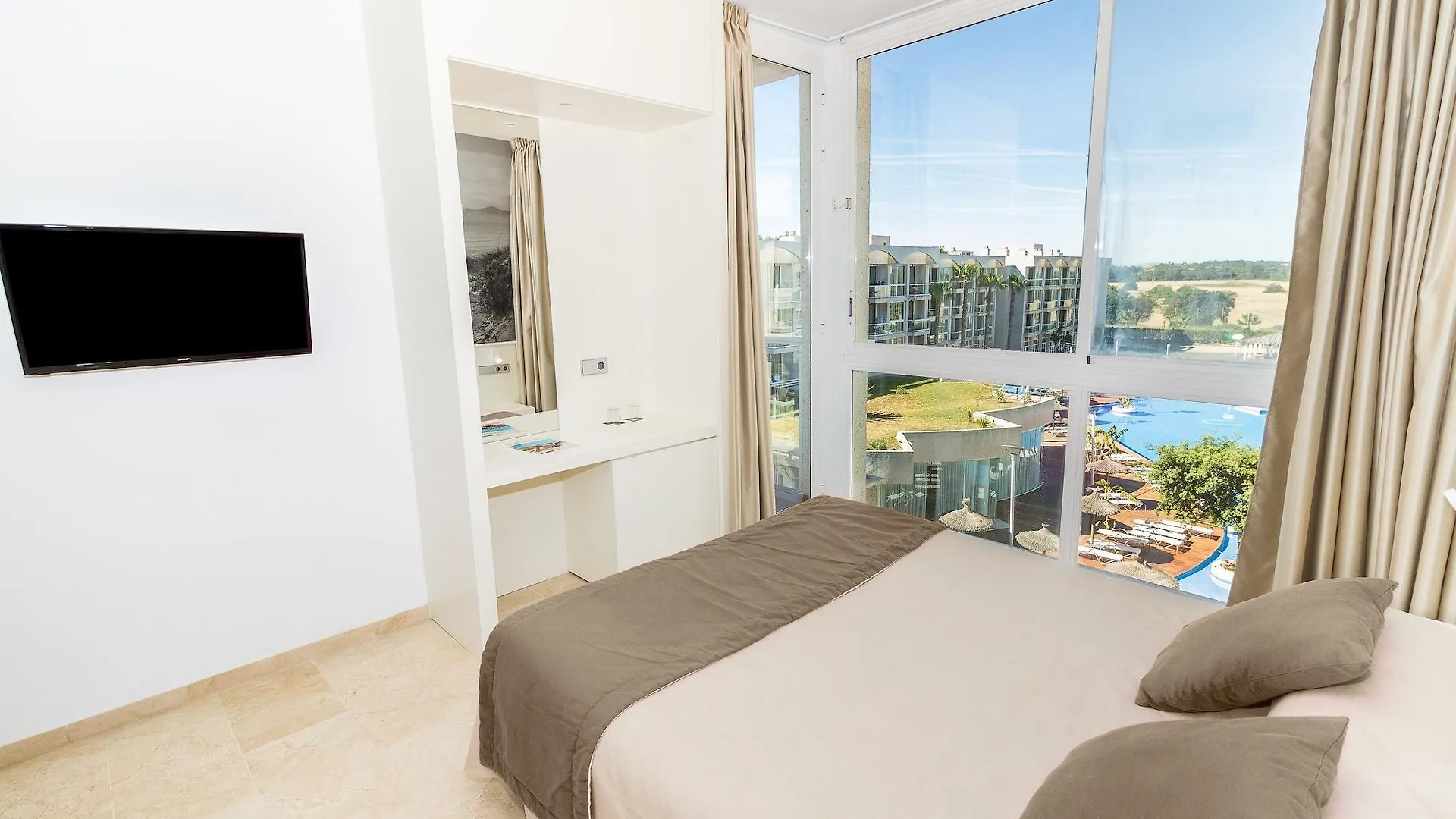 Zafiro Alzinar Mar Adults Only - Refurbished 2025 Apartment Can Picafort