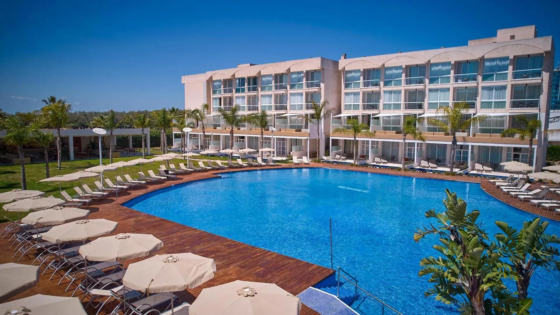 Zafiro Alzinar Mar Adults Only - Refurbished 2025 Apartment Can Picafort  0*, Can Picafort (Mallorca) Spain